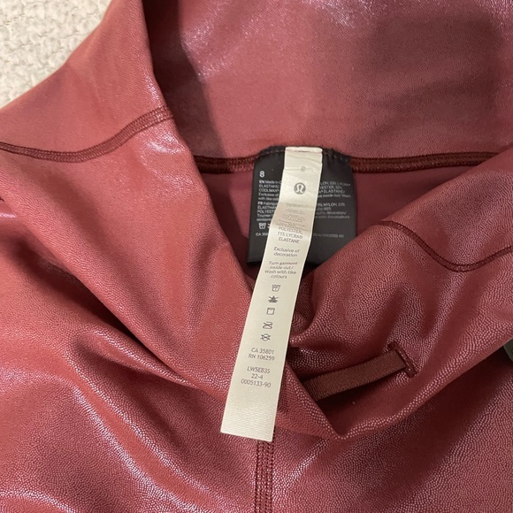 Lululemon Wunder Train HR
Tight 25" *Foil Size 8 - Picture 10 of 13